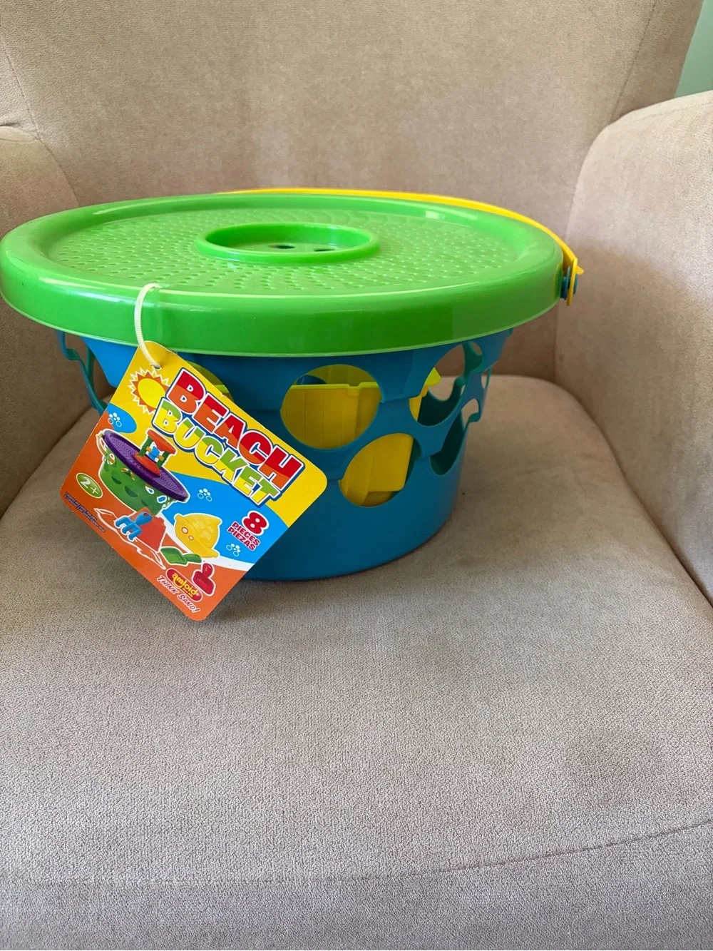NWT Beach Bucket Set